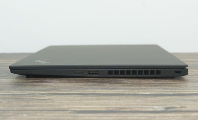 新鲜：买or不买？超长篇章为你解读新ThinkPad X1 Carbon