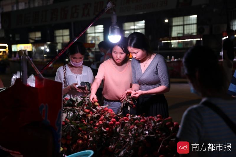 广州地摊经济来了！白云均禾街新开50小摊位，摊主要负责清洁哦