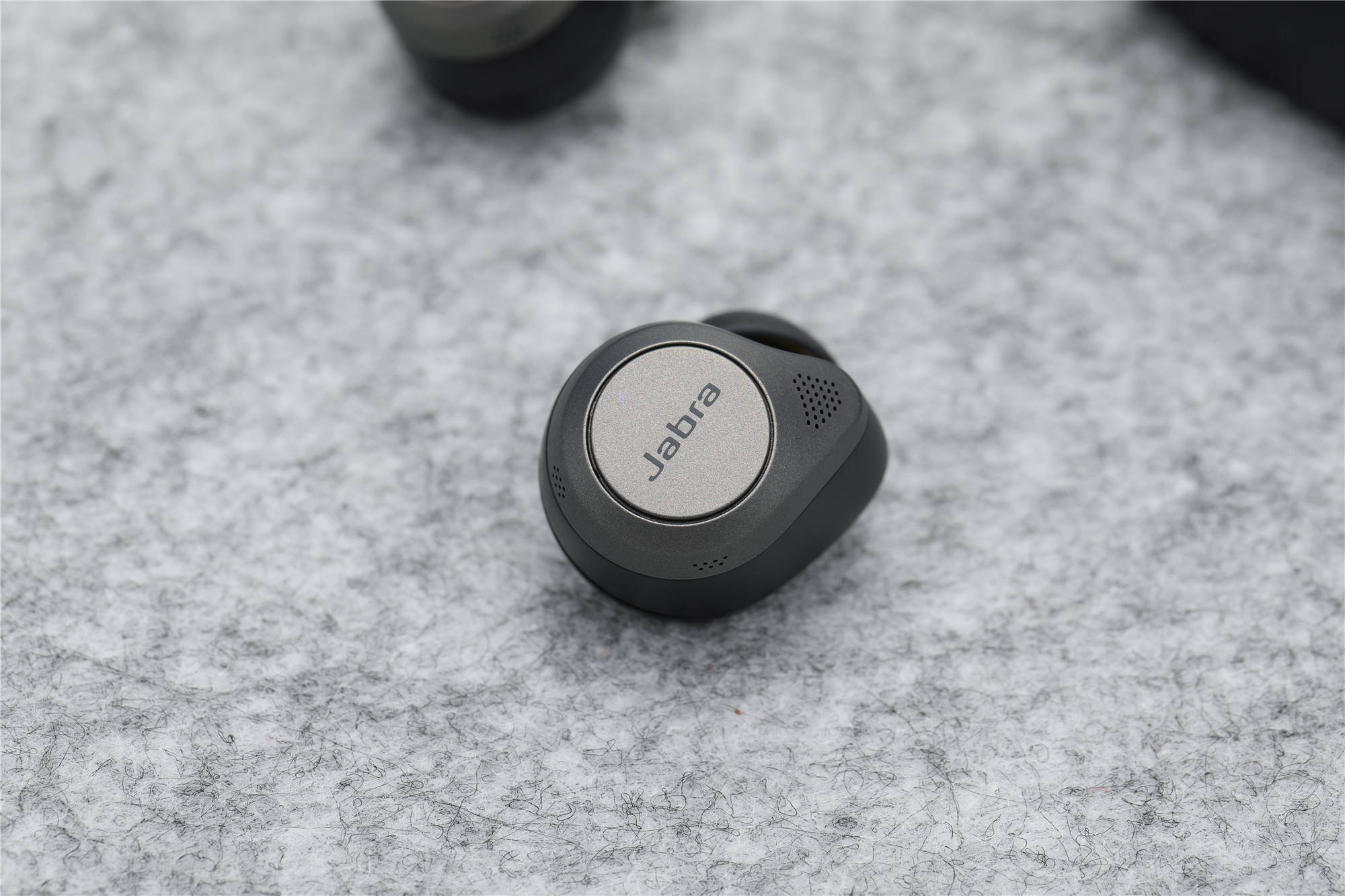 降噪好的耳机音质都不好？看Jabra 85t如何让声音智能