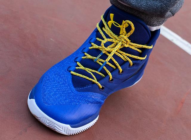 最强库里战靴！Under Armour Curry 3 实战测评