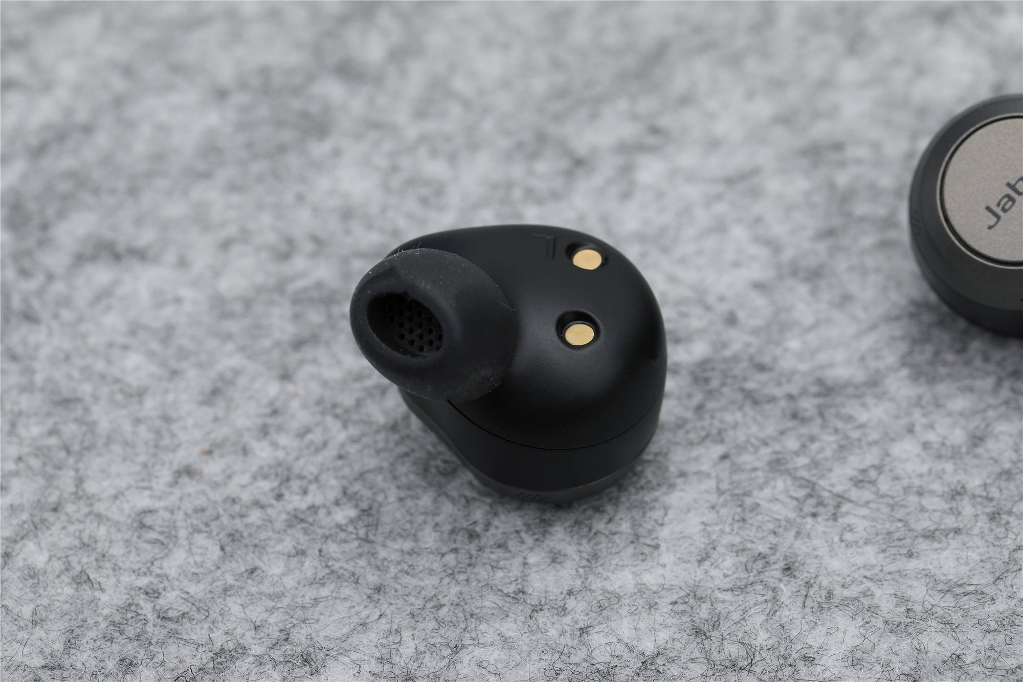 降噪好的耳机音质都不好？看Jabra 85t如何让声音智能