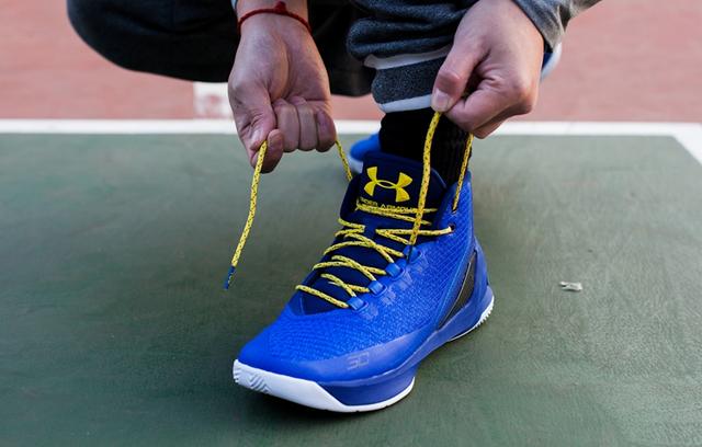 最强库里战靴！Under Armour Curry 3 实战测评