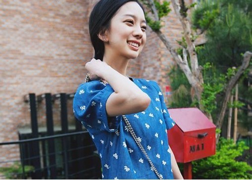 蓝天白云发朋友圈句子 仰望天空的心情说说(精选45句)