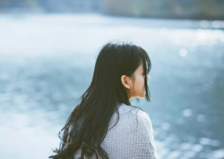 你的朋友圈没有我的存在说说图片文案怎么发朋(精选11句)
