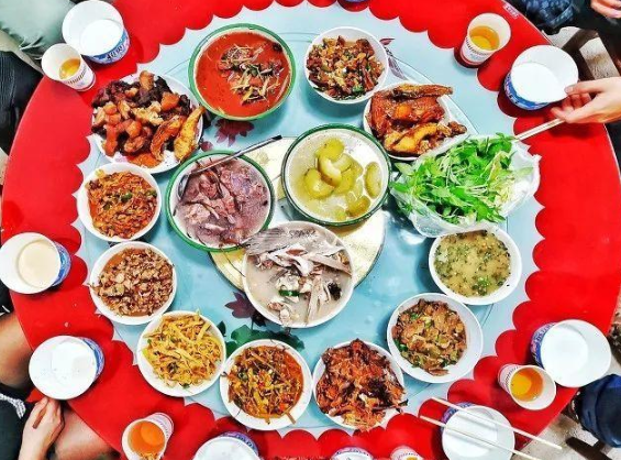 2021晒年夜饭的祝福句子 一家人吃年夜饭的心情说