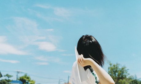 坚强的说说 经典 我没哭，只是眼睛溺了水(精选39句)