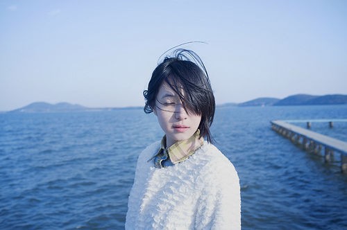 QQ说说心情短语 其实放假就是换个地方写作业而(精选48句)