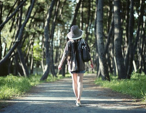 30关于爱情伤感的说说心情短语