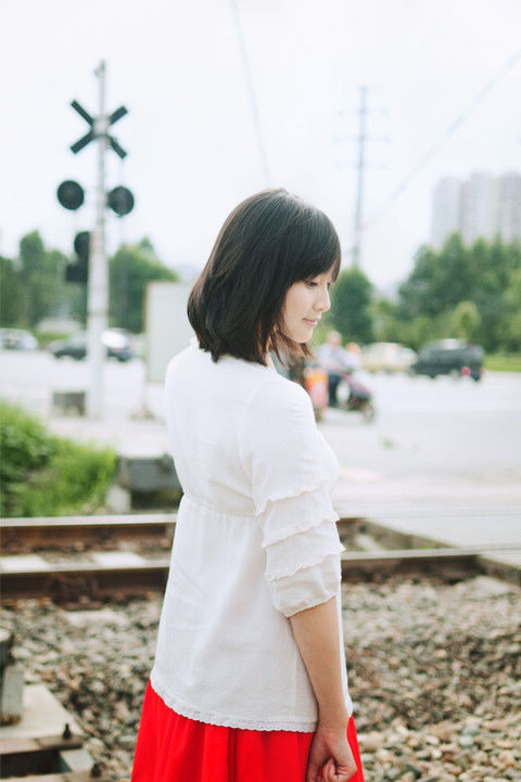 女生浪漫句子：我们分手吧，不想做你女朋友，(精选19句)