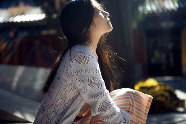 qq留言爱情句子 爱到炫烂时，就归于平淡了(精选19句)