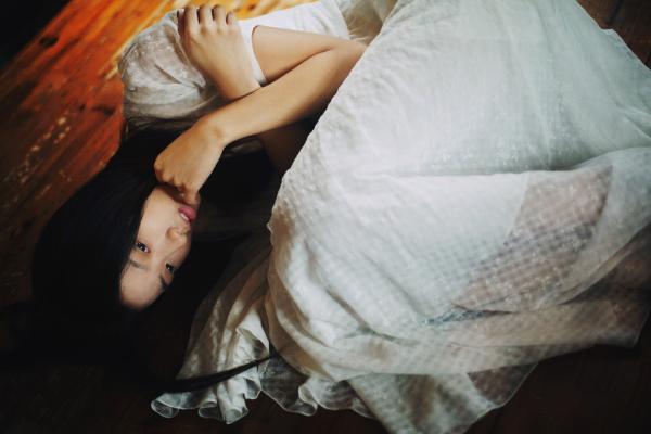 女生初恋的句子 初恋，是人生第一朵绽开的鲜花(精选18句)