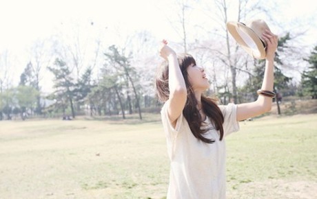 表达自己心里有点委屈伤感的心情句子(精选16句)