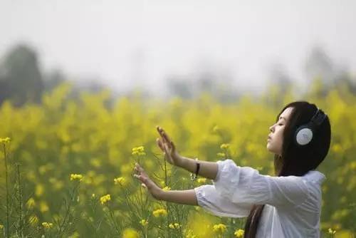看了想流眼泪的伤感短句子(精选21句)