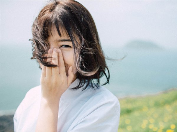 伤感心累的句子 回忆总是美好的，无论回忆里有(精选24句)