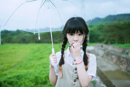 有关童年的句子赏析 怀念回忆童年的句子(精选24句)