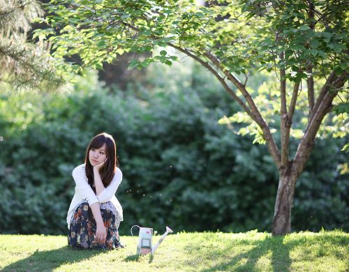 正能量的句子经典 人重累人，心重累心。做人要(精选18句)