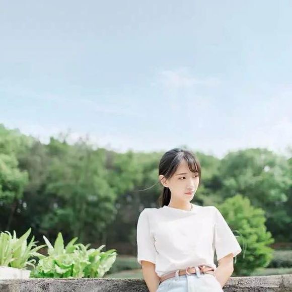 分手后超伤感的说说(精选36句)