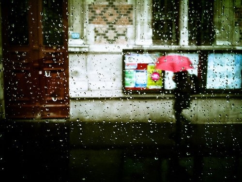 雷雨交加怎么发朋友圈(精选37句)