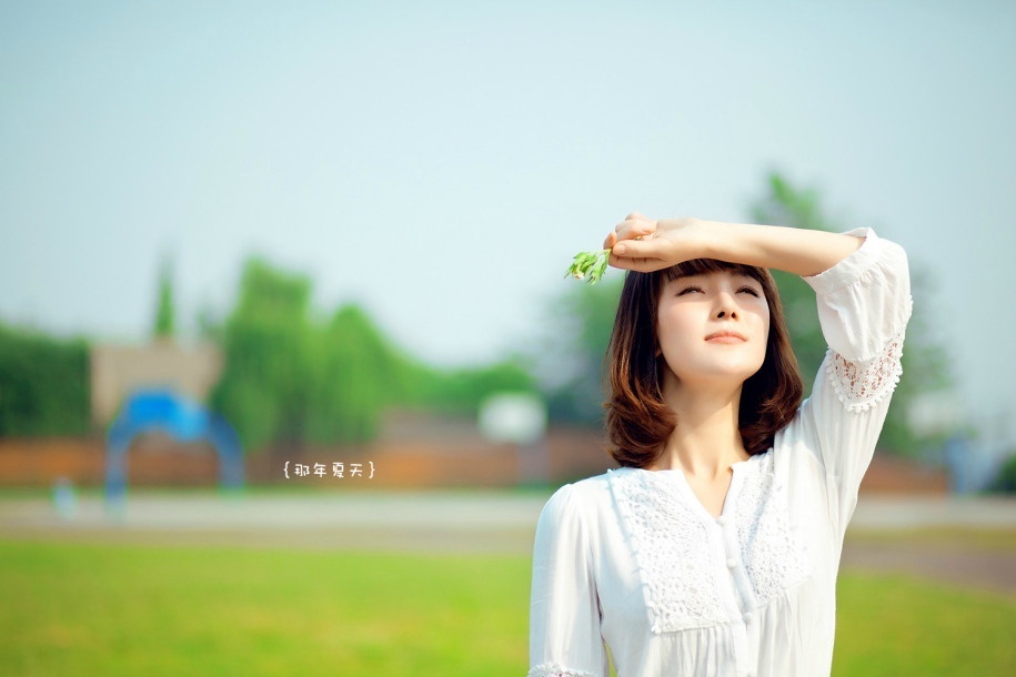 qq空间说说带图片爱情(精选12句)