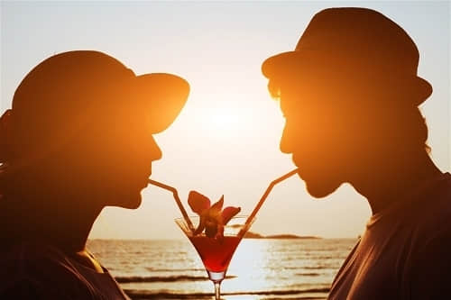 受伤女人的说说 伤了心的女人发朋友圈的说说(精选27句)