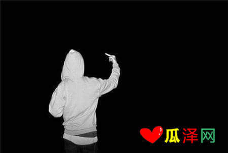 喜欢却不敢靠近的说说 喜欢一个人又不敢靠近的(精选18句)