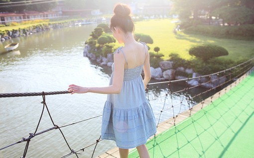 女生伤感说说2022 一个完全不懂拒绝的人，也不可