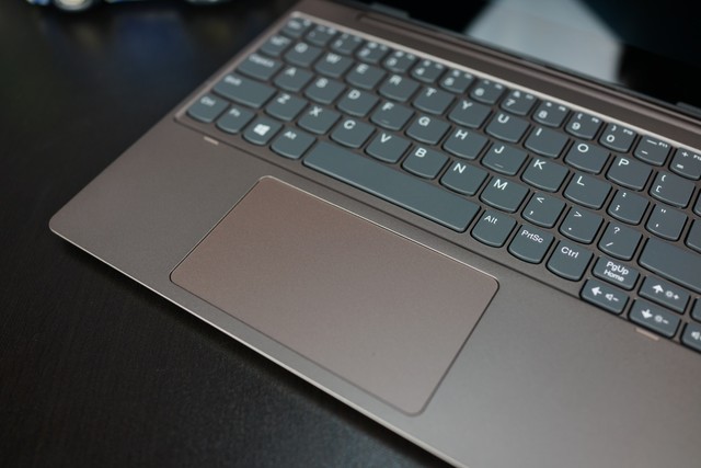 多模随心价格亲民 联想ideapad D330评测