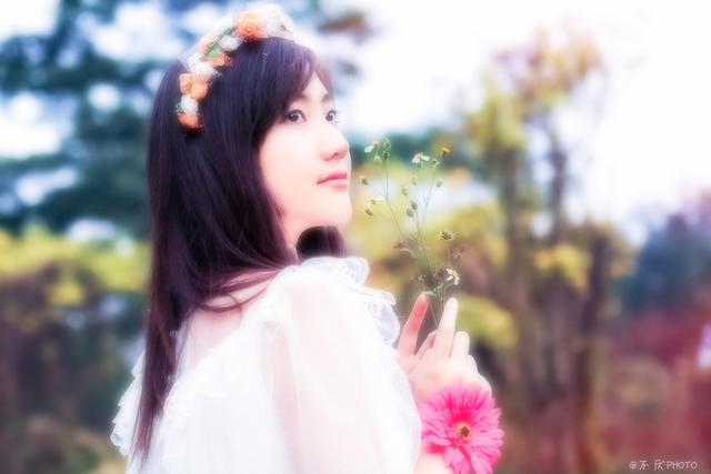 关于结婚的伤感空间说说(精选25句)