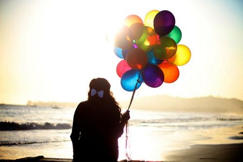女生伤感的空间说说 离开错的人才能遇见对的人(精选16句)