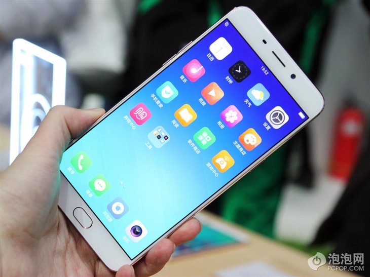 自拍大屏长续航 OPPO R9 Plus样样在行