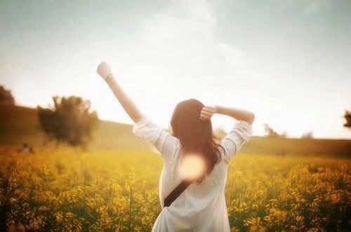生活中遇到错的人说说 在对的时间遇到错的人的(精选40句)