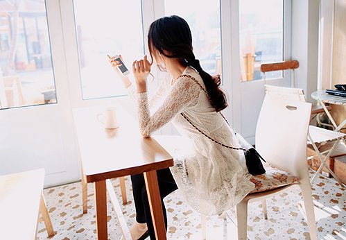 晚上好暖心句子 问候晚上好的优美句子(精选12句)