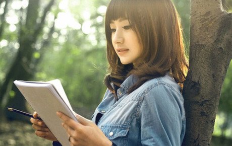 个性心情句子说说心情：随性一点，别活得像别(精选18句)