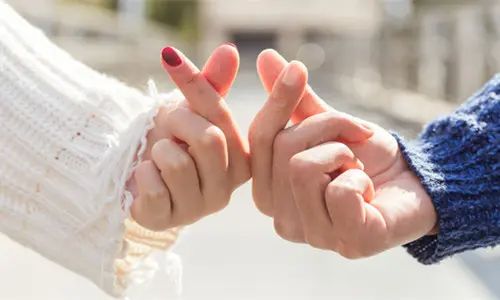告别前任的唯美句子 告别一段感情的句子唯美(精选10句)