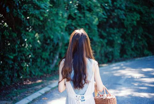 生活中最大的幸福, 是坚信有人爱着我们(精选15句)
