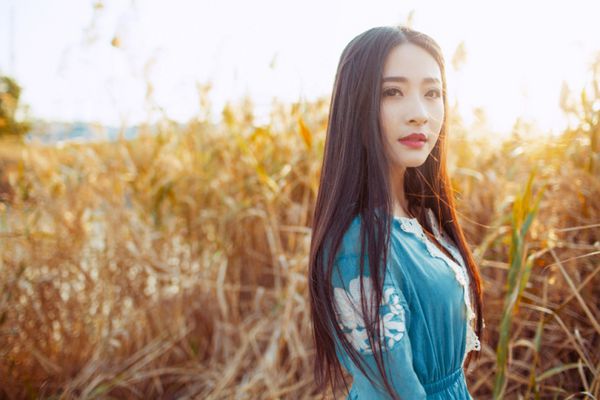 我莫名奇妙的笑了，只因为想到了你(精选33句)