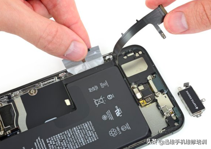 iPhone手机不定时自动重启怎么回事？原来都是这的问题疏忽大意了