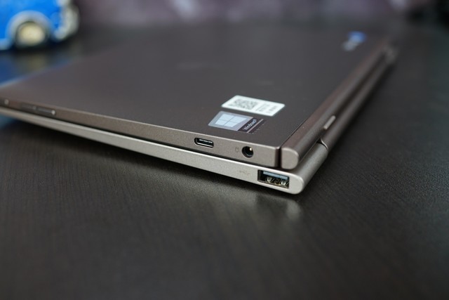 多模随心价格亲民 联想ideapad D330评测