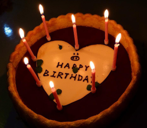 自己四十岁生日怎么发朋友圈 四十岁很做精致的(精选24句)