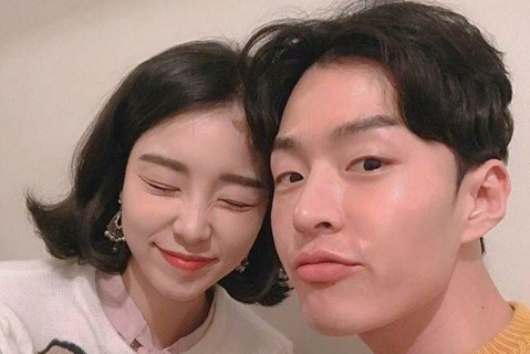 微信情侣网名一男一女搞笑 情侣秀恩爱微信昵称(精选22句)