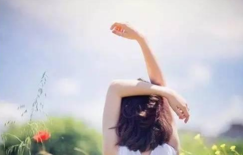 2022伤感心碎痛到骨子里的繁体字微信名字 把孤独