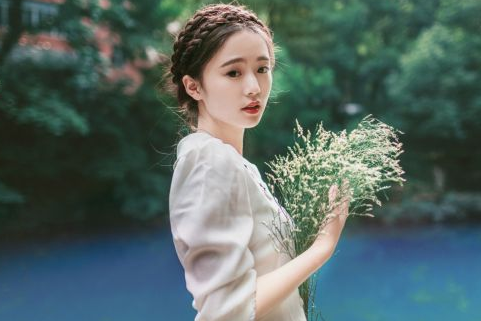 2022微信网名经典女生大全好听 耐听有气质的女生