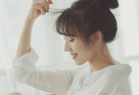 微信昵称女生简单气质优雅的 温凉少女(精选30句)