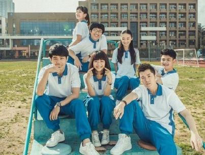 2022很流行的微信网名女生简单好听 青春欠我一个