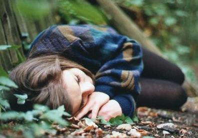 微信网名女生伤感大全精选 可惜感动不是心动(精选48句)