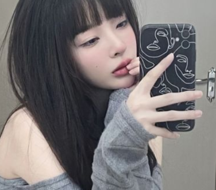 御姐范网名两个字超火爆 禁欲系霸道女生昵称(精选47句)