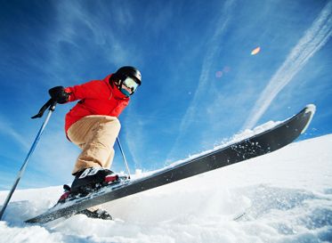 冬季滑雪的开心的语录 2022滑雪发朋友圈的好听说