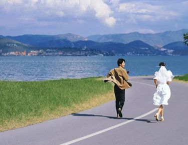 婚姻且行且珍惜的句子 珍惜婚姻珍惜家庭的句子(精选17句)