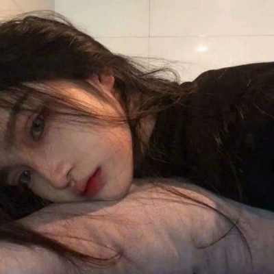 让人感觉有故事的伤感昵称(精选60句)