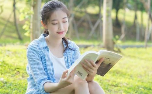 网名女可爱三个字 文艺女生网名(精选77句)